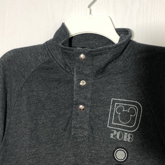 Disney Parks Pullover Mens Small Gray 2018 1/4 Button Kangaroo Pocket NEW - Picture 4 of 13